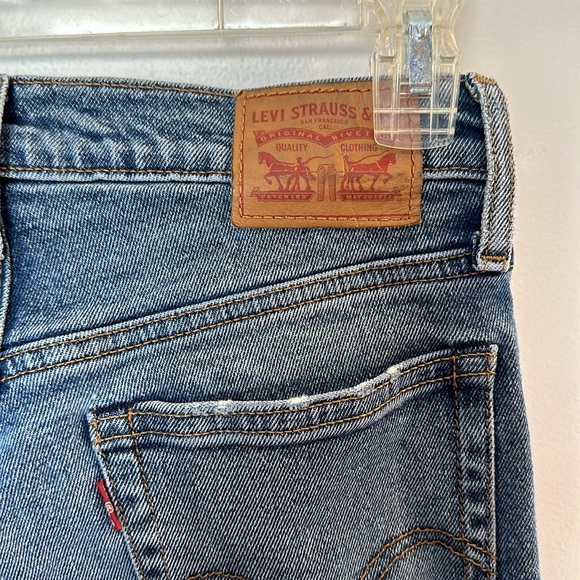 Levi Strauss & Co Straight Leg Wedgie Jeans Size 27 - Picture 3 of 5